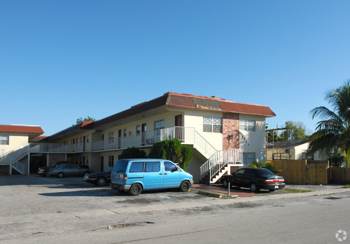 2245 Madison St, Hollywood, FL 33020 Apartments in Hollywood, FL