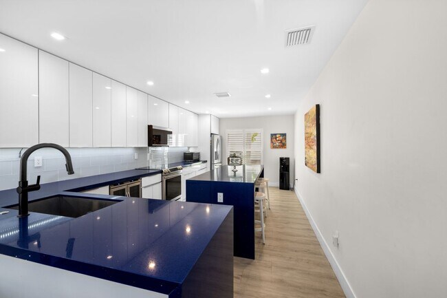 Foto del edificio - 1135 Oysterwood St