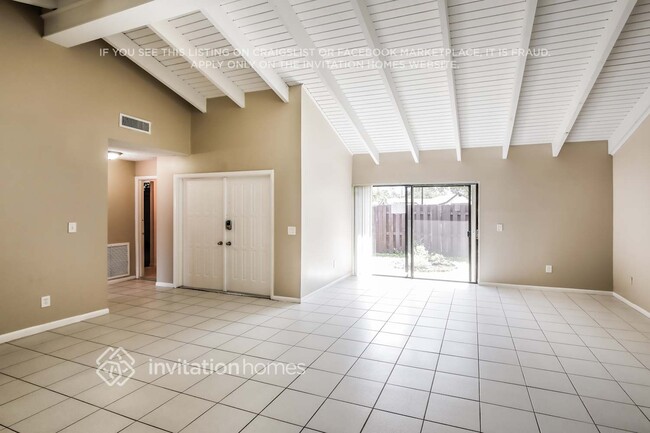 Building Photo - 13517 SW 108th St Cir