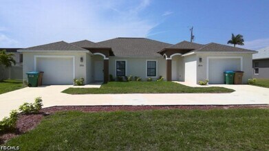 Building Photo - 3816 SW 15th Pl