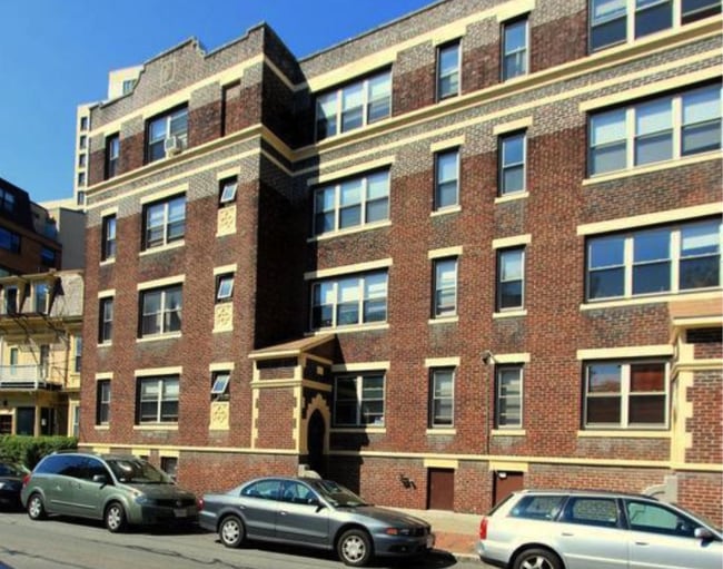 Building Photo - 97 Hancock St