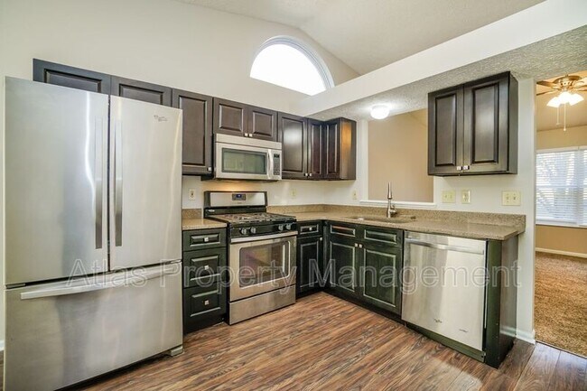 Building Photo - 1492 Meadowlark Ln