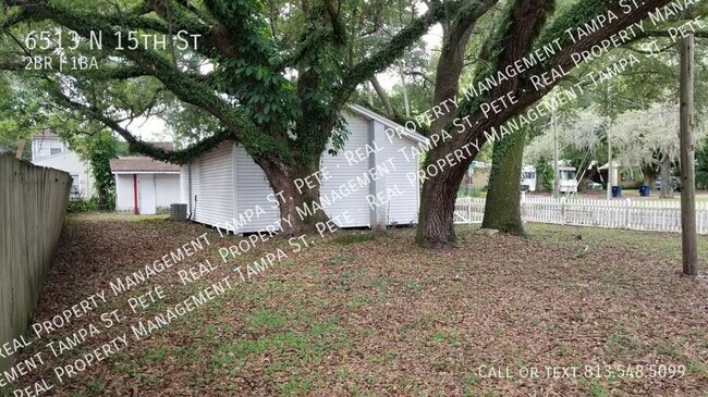 Foto del edificio - BEAUTIFUL CORNER LOT HOME AVAILABLE NOW