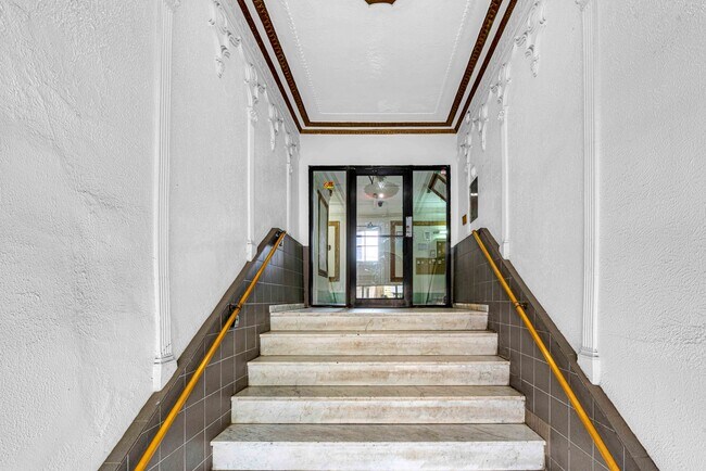Foto del edificio - 529 34th St