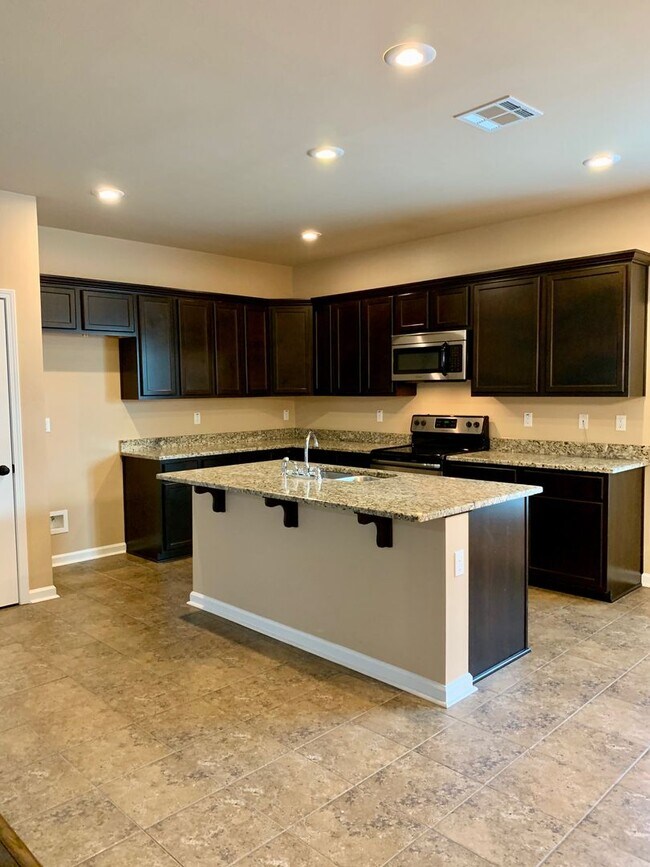 Building Photo - 3BD/2BA House for Lease in Magnolia Lakes - Close to LSU