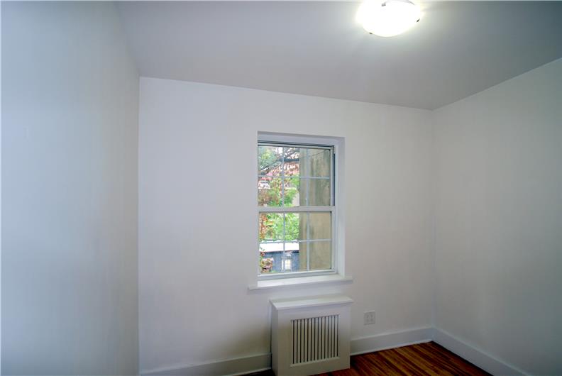 Building Photo - 244 W 20th St