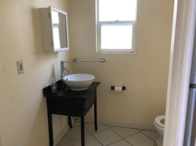 Foto del edificio - 1044 48th St
