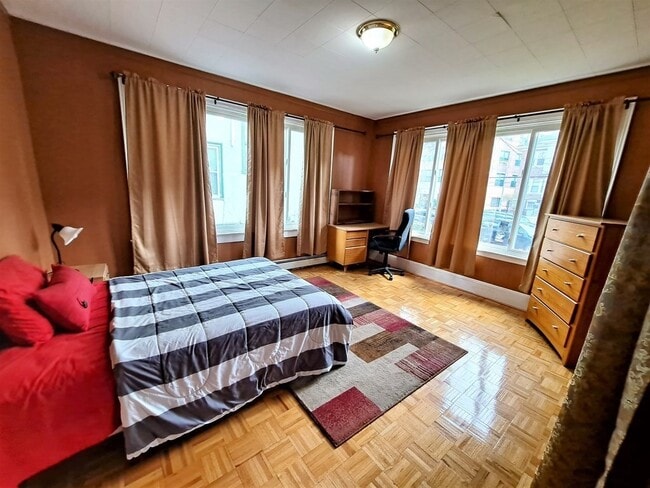 Foto del edificio - 42 Brookledge St