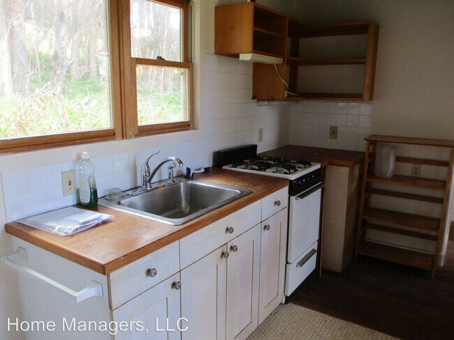 Building Photo - Studio, 1 bath House - 2710B Olinda Road