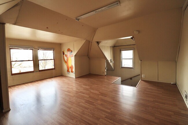 Foto del edificio - 512 Pearl Ave