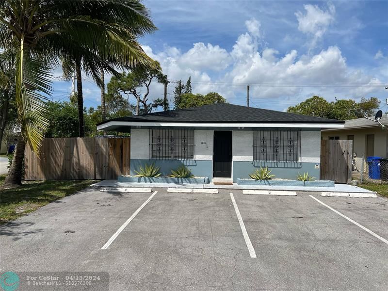 Foto principal - 1201 NW 5th Ave