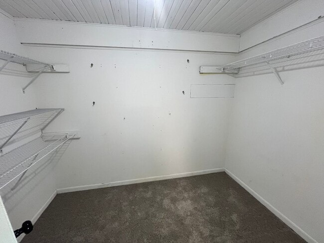 Building Photo - Adorable 1 story home is needing YOU!