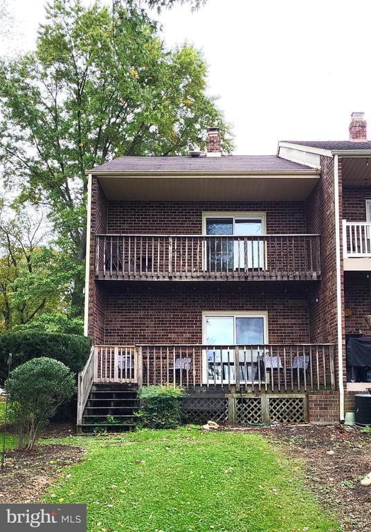 Building Photo - 524 E St Andrews Dr