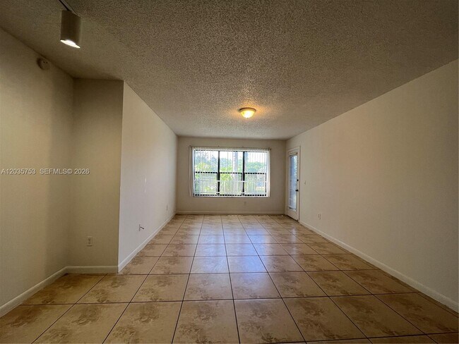 Foto del edificio - 4321 W McNab Rd