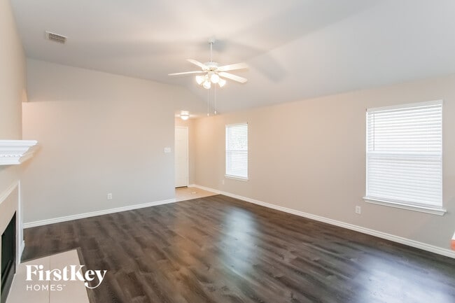 Foto del edificio - 1208 Mountain Peak Dr