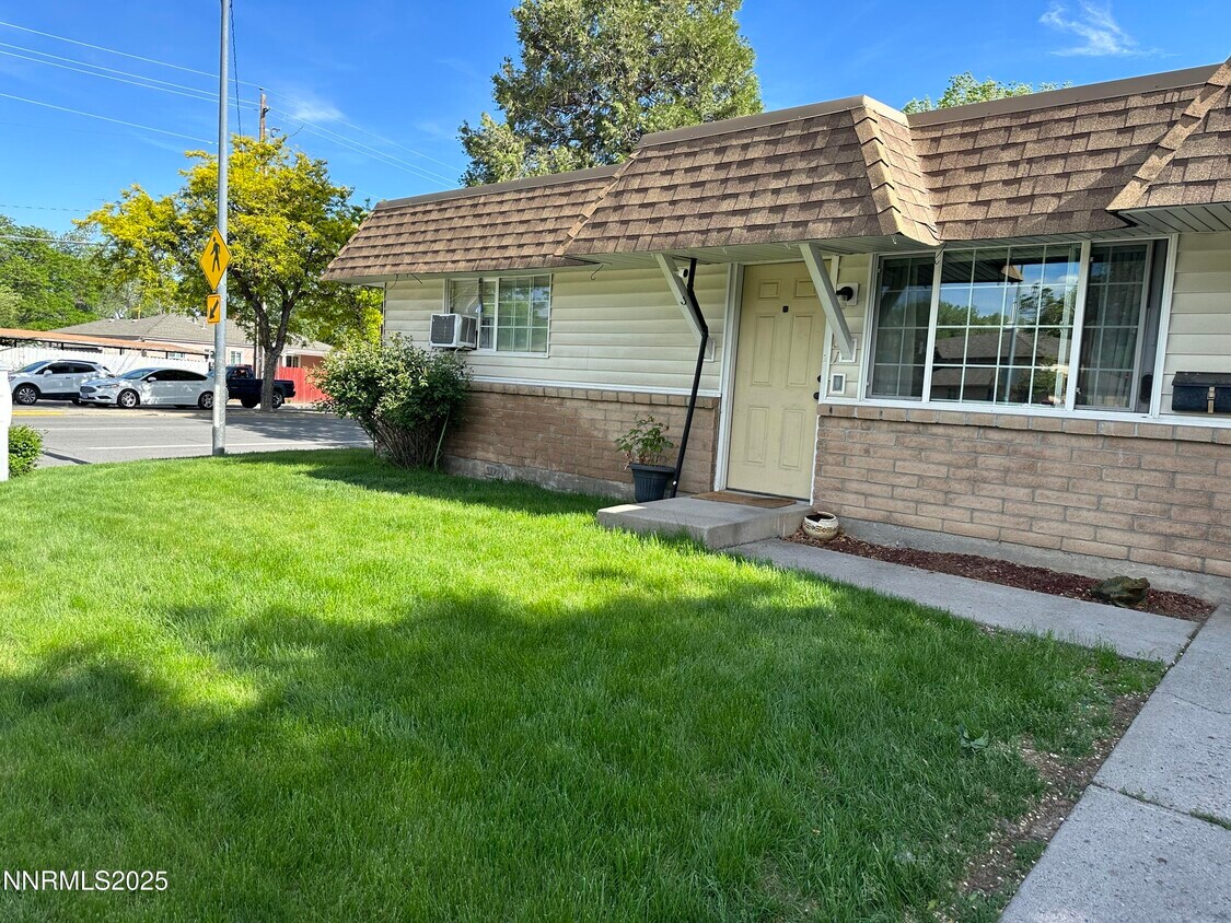 Foto principal - 1501 Gault Way