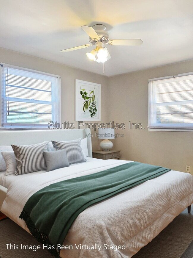 Foto del edificio - 118 Shoals Blvd