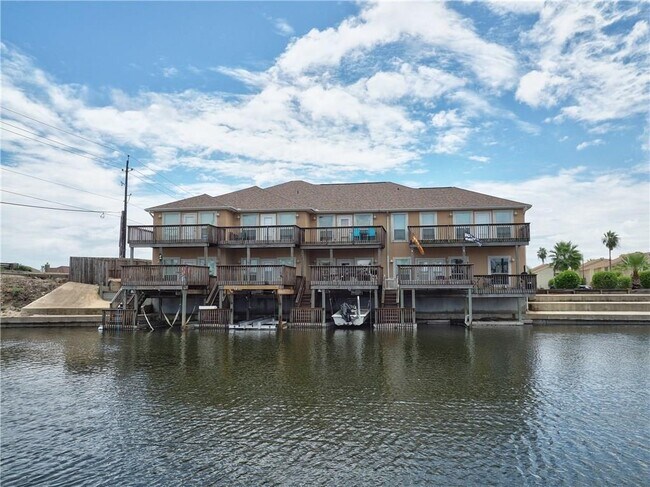 Foto del edificio - 15402 Seamount Cay Ct