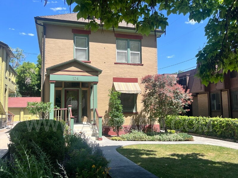 Primary Photo - 124 G St