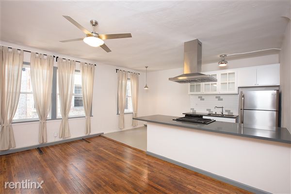 Building Photo - 1551 Echo Park Ave