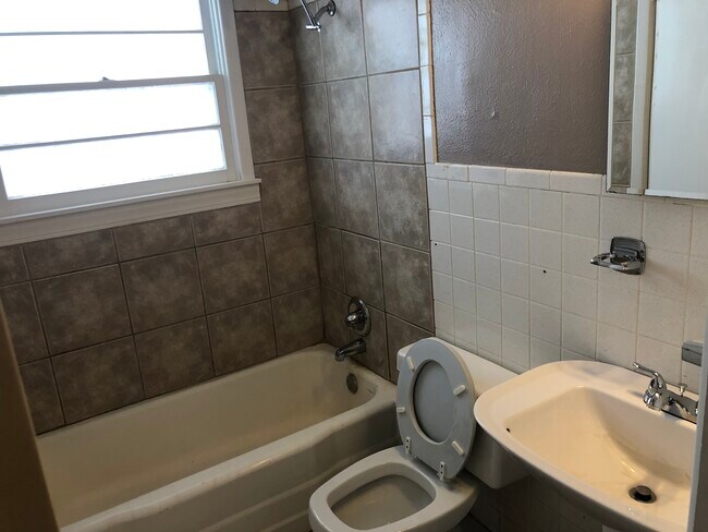 Foto del edificio - 4708 43rd St