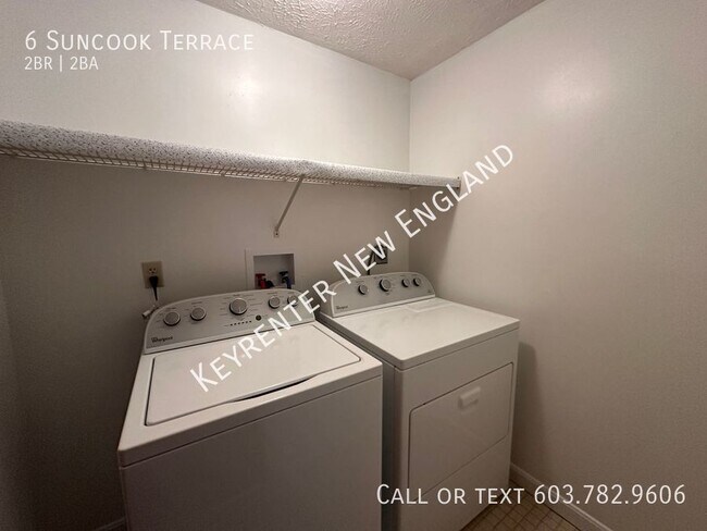 Foto del edificio - Charming 2 Bedroom Townhome Available!
