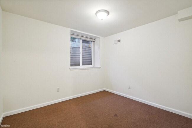 Foto del edificio - 3 br, 2 bath Duplex - 1538 FONTAIN ST Unit A