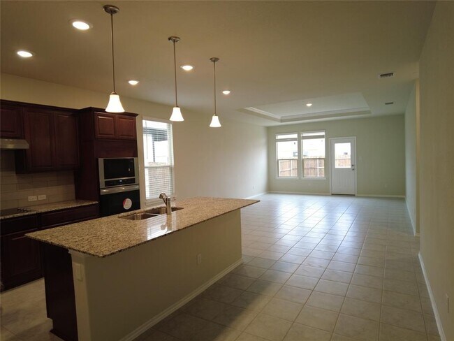 Foto del edificio - 809 Mourning Dove Ln