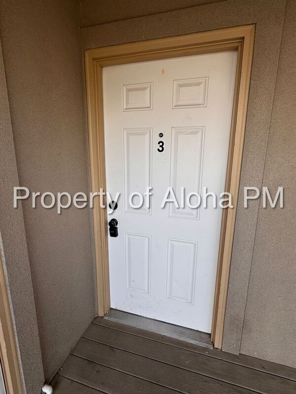 Foto del edificio - 1057 W Pine Ave