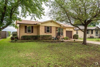 Building Photo - 2514 Moreland Dr