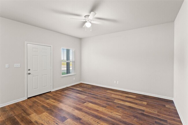 Building Photo - 2708 Ginger Ct