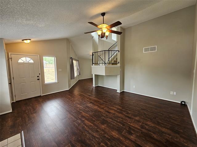 Foto del edificio - 601 Harvest Hill St