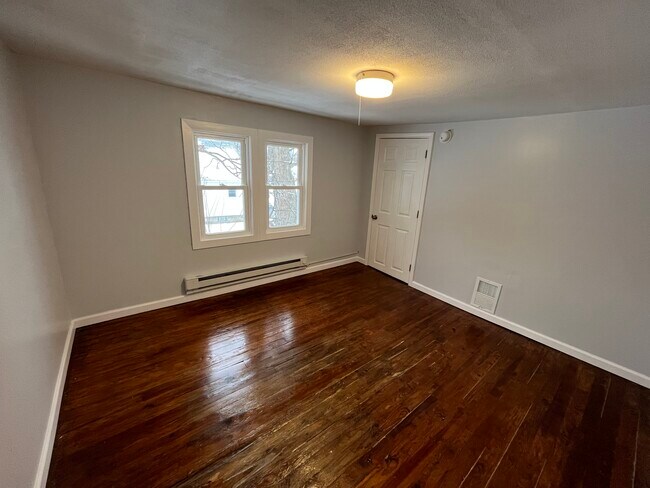 Larger bedrooom with closet - 205 Wright Ave