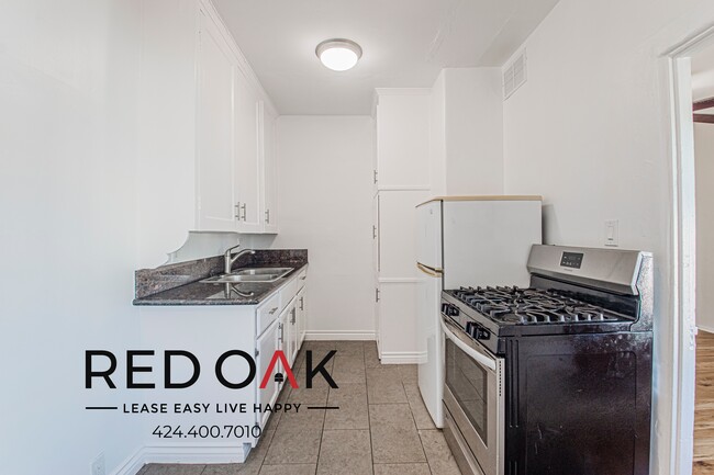 Building Photo - 1518 S Wilton Pl