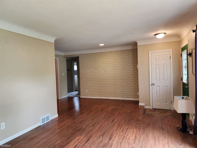 Building Photo - 3 br, 3.5 bath House - 25857 Westfield