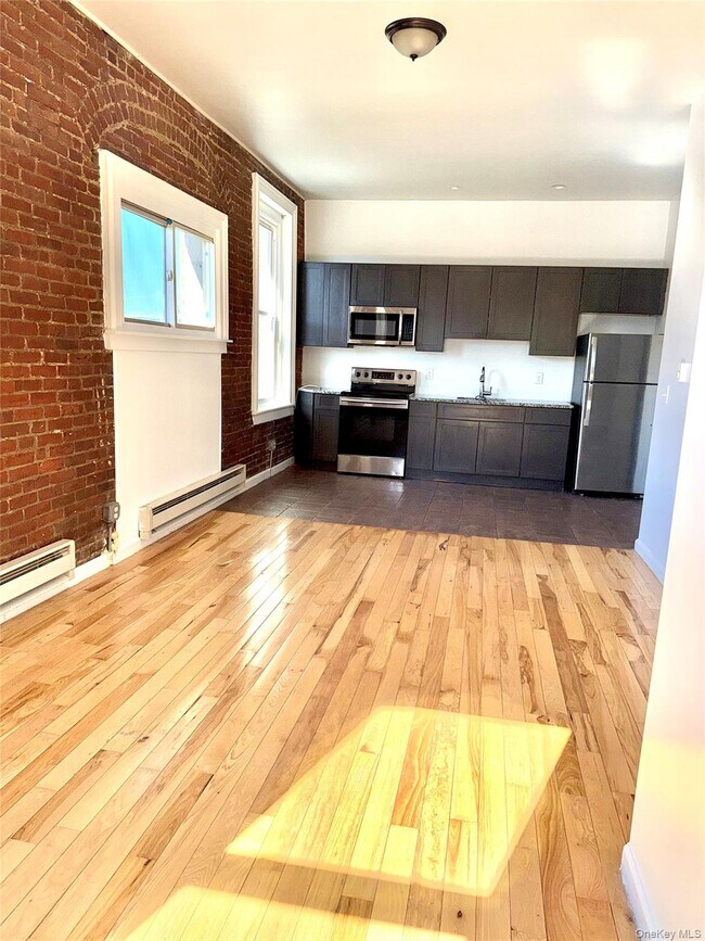 Foto del edificio - 2657 E Main St