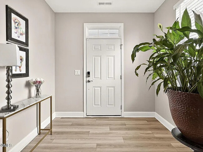 Building Photo - Earn Wealth While Leasing - Like a Homeowner - Lease to Own