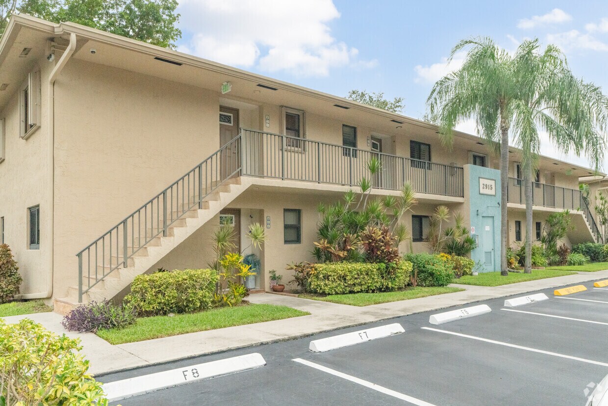 Alternate - Middle River Homes Condominiums