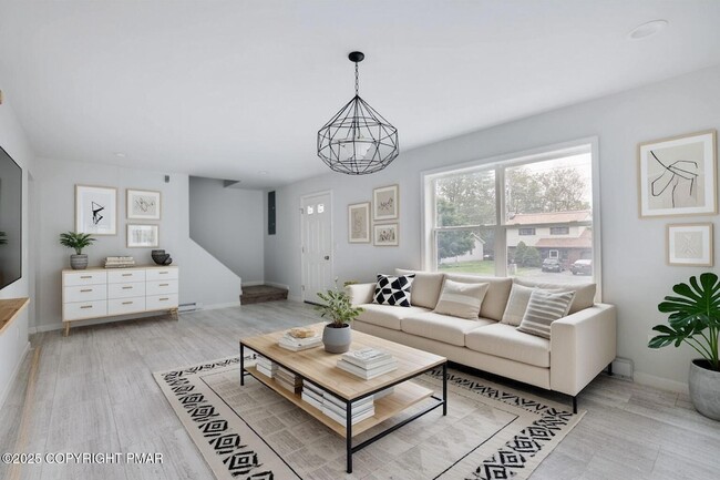 Foto del edificio - 8475 Bumble Bee Way