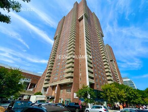 Building Photo - 40 Harrison St