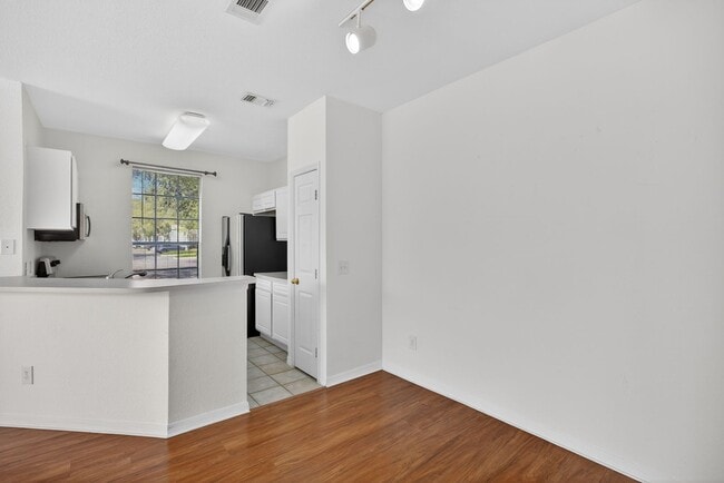 Foto del edificio - 13703 Richmond Park Dr N