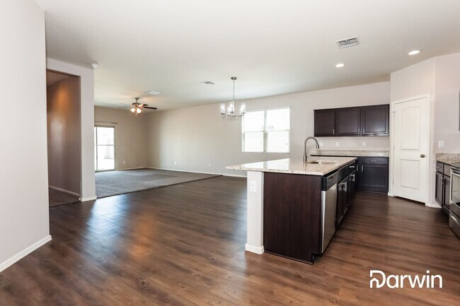 Building Photo - 11196 E Cliffrose Ln