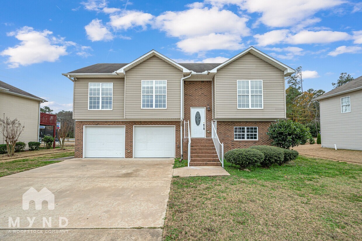 Primary Photo - 507 Woodhill Cove Dr