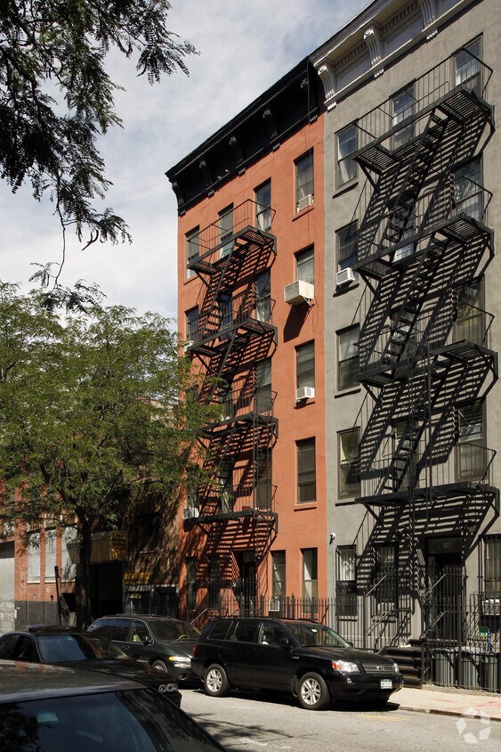 519 W 48th St. - 519 W 48th St