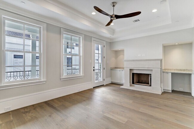 Foto del edificio - 65 Crain Sq Blvd