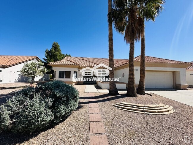 Building Photo - 14107 W Wagon Wheel Dr