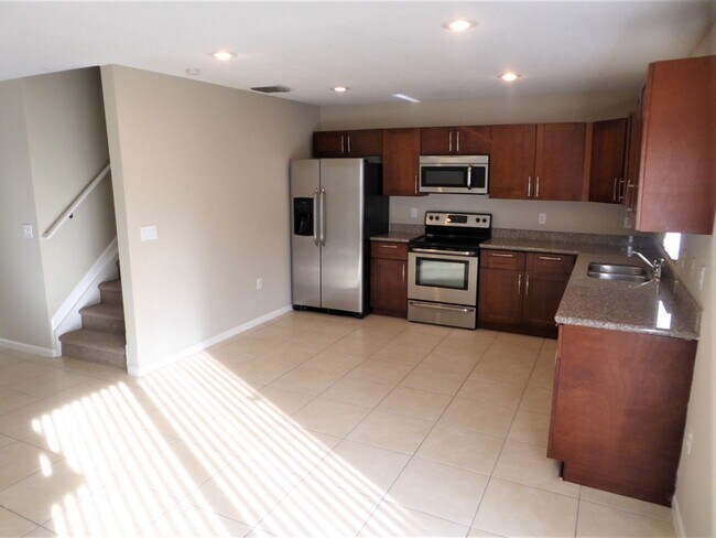 Foto del edificio - 999 SW 15th St