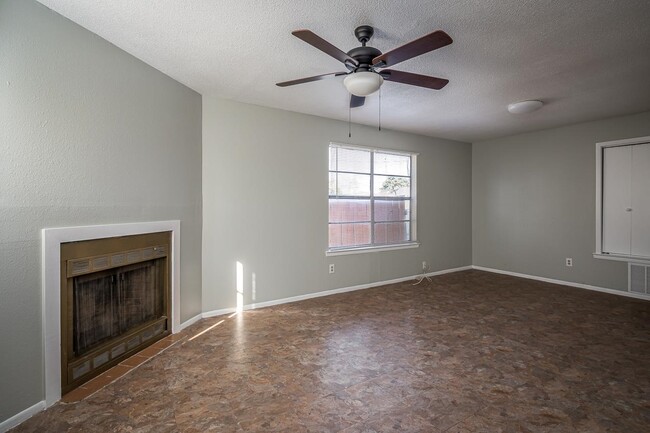 Foto del edificio - 107 Shannon Cir