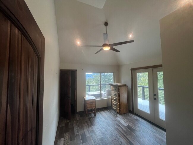 Foto del edificio - 776 Aspen Ln