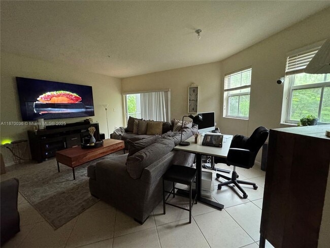 Foto del edificio - 8960 NW 97th Ave
